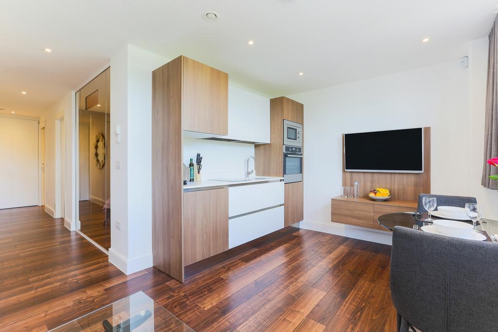 Swiss Cottage One Лондон Экстерьер фото
