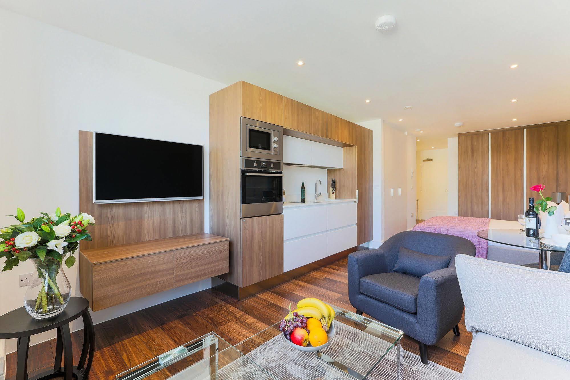 Swiss Cottage One Лондон Экстерьер фото